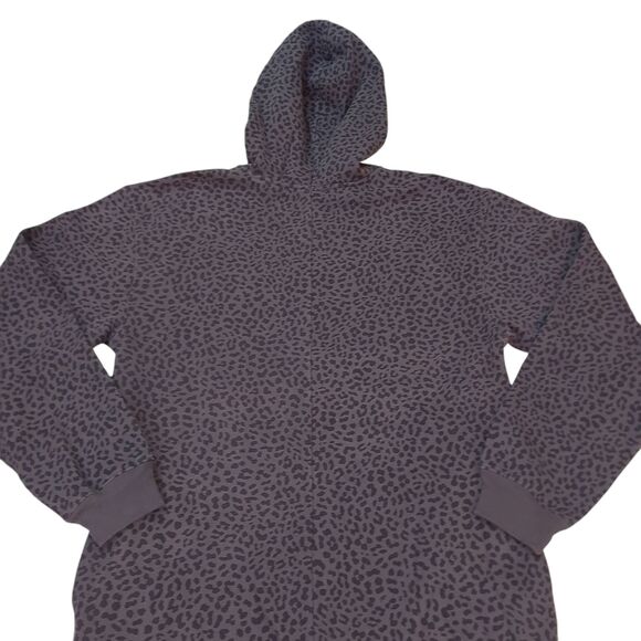 Fabletics Fleece Hooded Onesie Jumpsuit Womens Small Purple Black Leopard Print - Picture 7 of 11